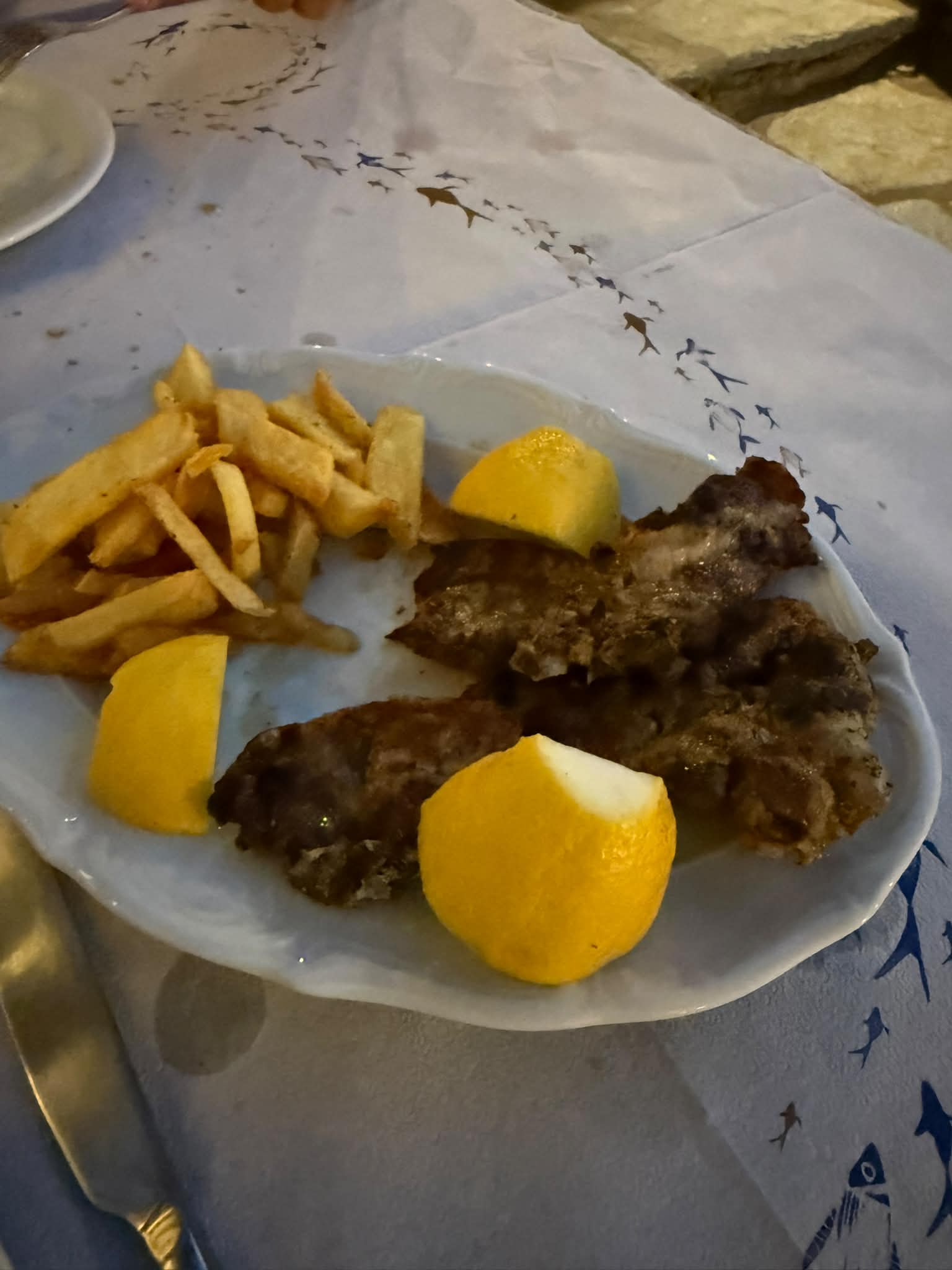 Restaurant Chrisopigi-Lembesis